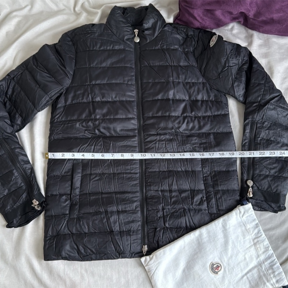 MONCLER 💯 authentic jacket size 0, stunning and elegant MONCLER jacket down❗️ - Picture 16 of 16